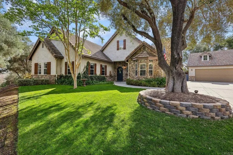 519 Beavercreek Lane, Fallbrook, CA 92028