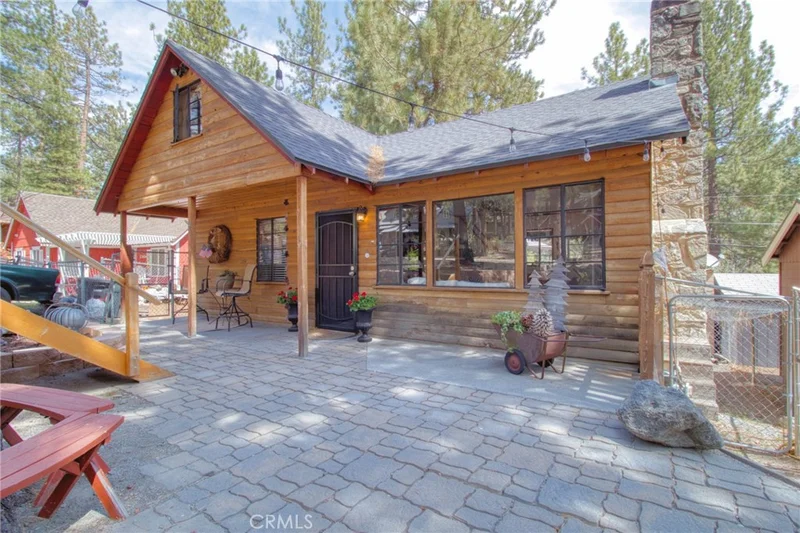 1154 Lark Road, Wrightwood, CA 92397