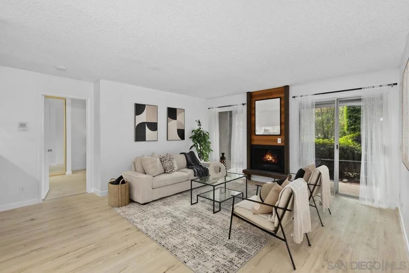 10250 Caminito Cuervo 13, San Diego, CA 92108