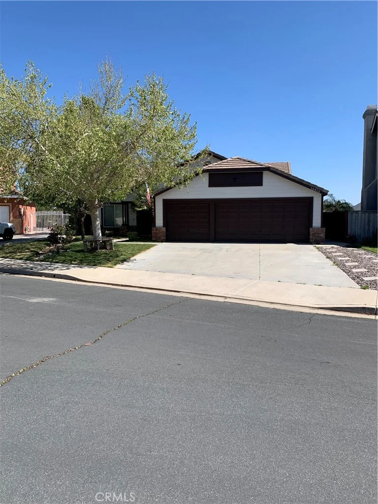 18810 Oakview Way, Lake Elsinore, CA 92530