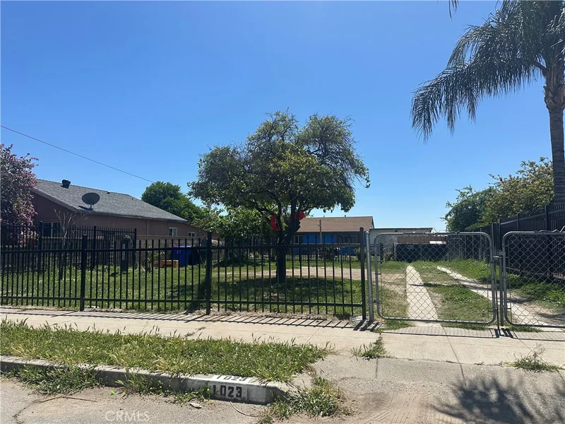 1023 W Congress Street, San Bernardino, CA 92410