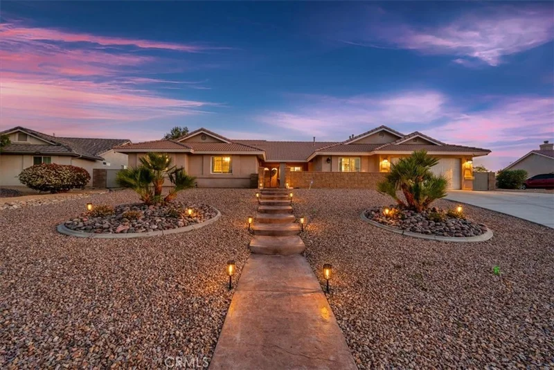 18815 Sahale Lane, Apple Valley, CA 92307
