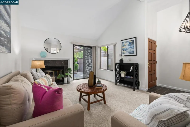 302 Preakness Ct, Walnut Creek, CA 94597