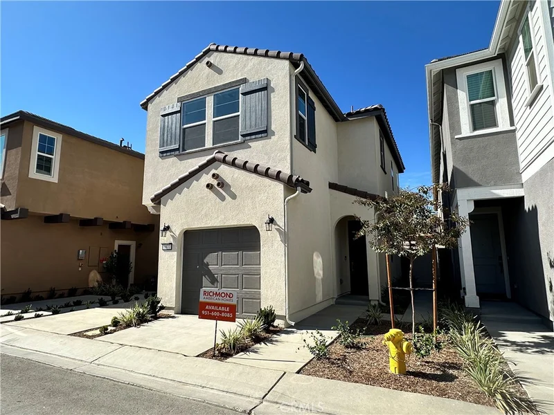 1877 Coffeeberry Road, Santa Paula, CA 93060