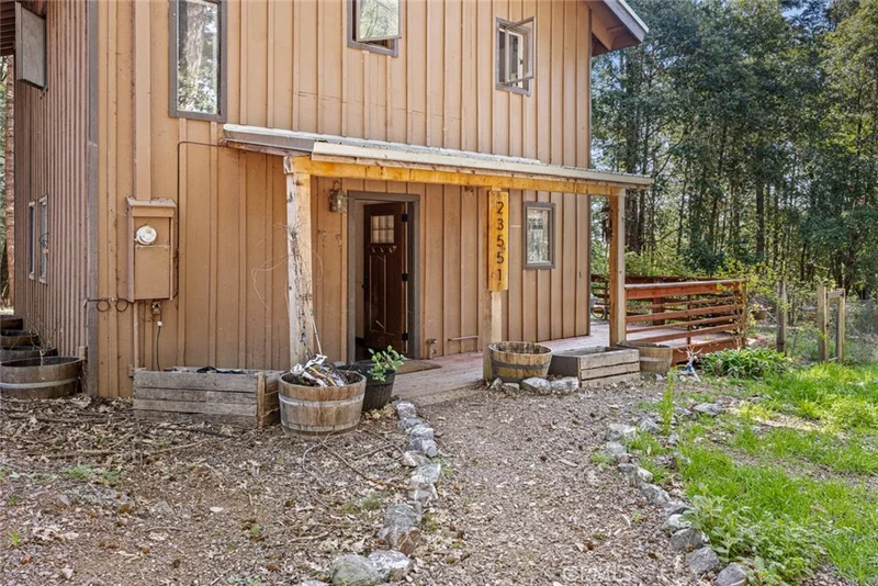 23551 Ridge Road, Willits, CA 95490