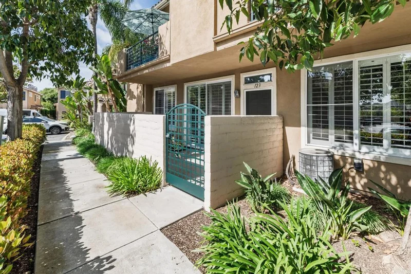 4120 Via Candidiz #123, San Diego, CA 92130