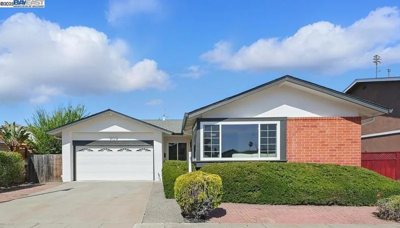 909 Gull Ave, Foster City, CA 94404
