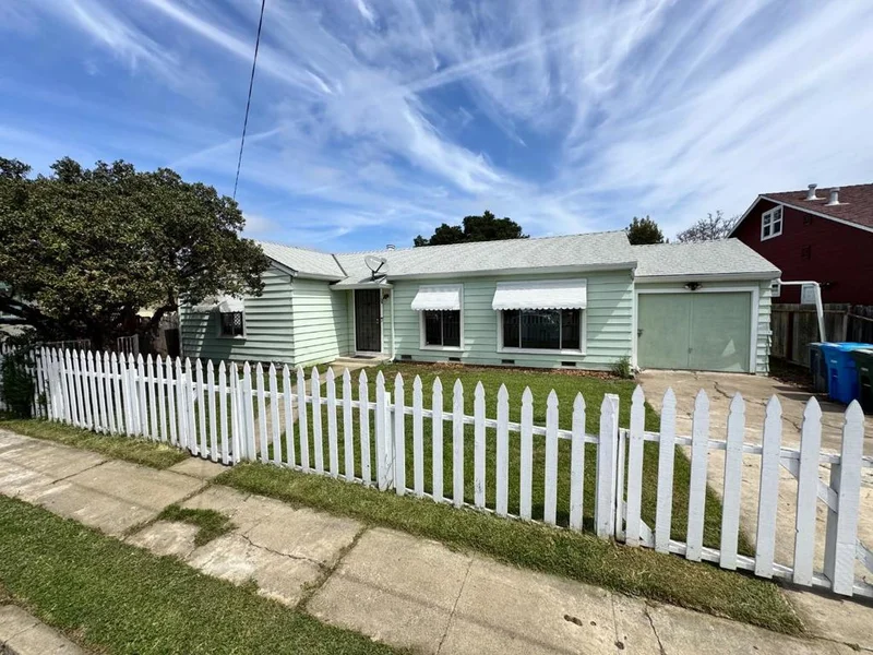 104 5th Street, San Juan Bautista, CA 95045