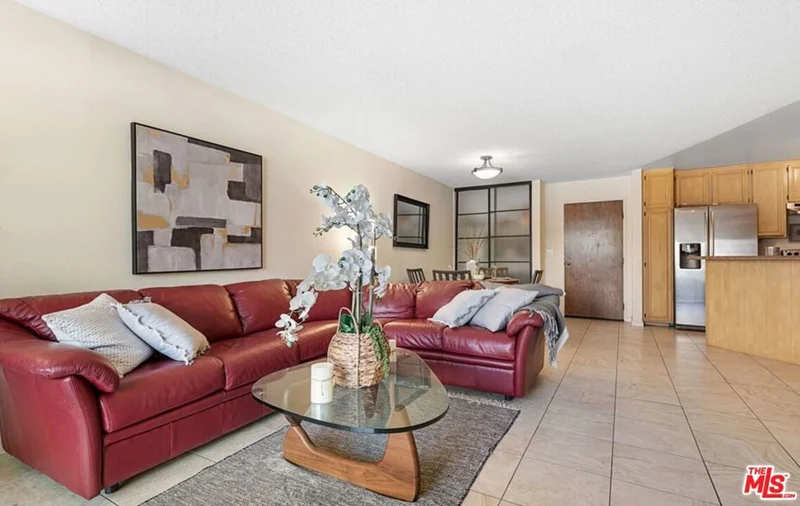 4589 Via Marisol 161, Los Angeles, CA 90042