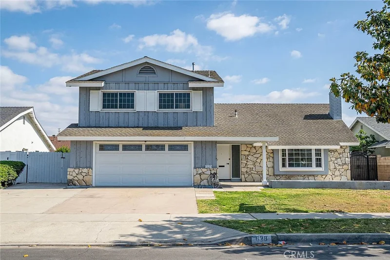 628 E Meadowbrook Avenue, Orange, CA 92865
