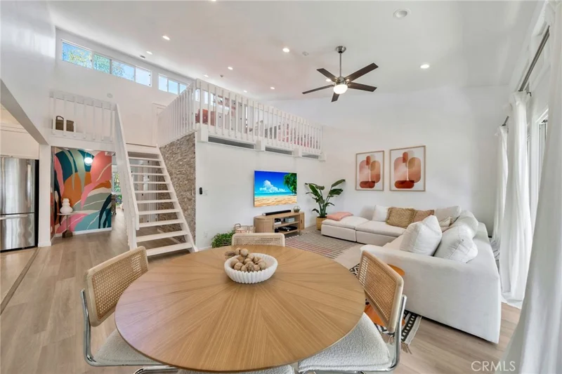 631 S Prospect Ave 204, Redondo Beach, CA 90277