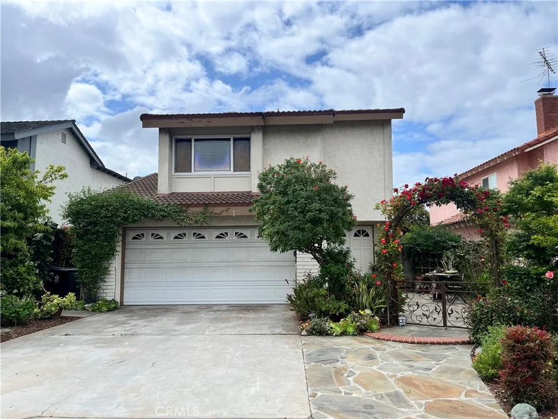 8774 La Zana Court, Fountain Valley, CA 92708
