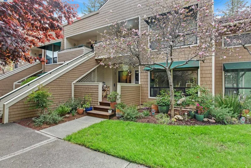 901 Russell Ave 141, Santa Rosa, CA 95403
