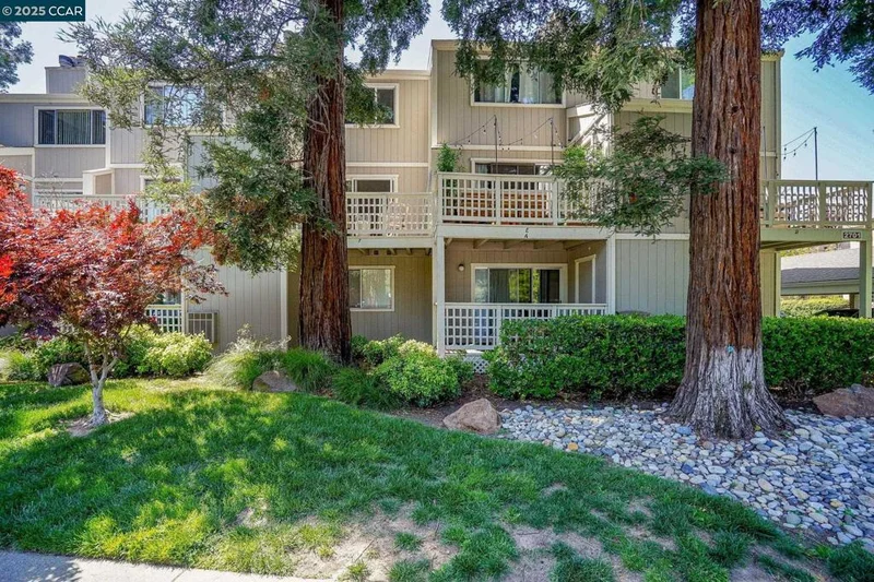 2701 Oak Rd F, Walnut Creek, CA 94597