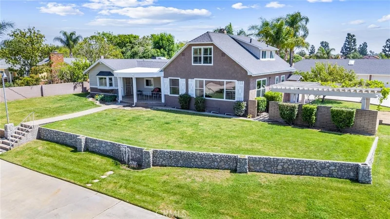1029 S Willow Avenue, Rialto, CA 92376