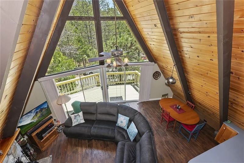 27364 Alpen Drive, Lake Arrowhead, CA 92352