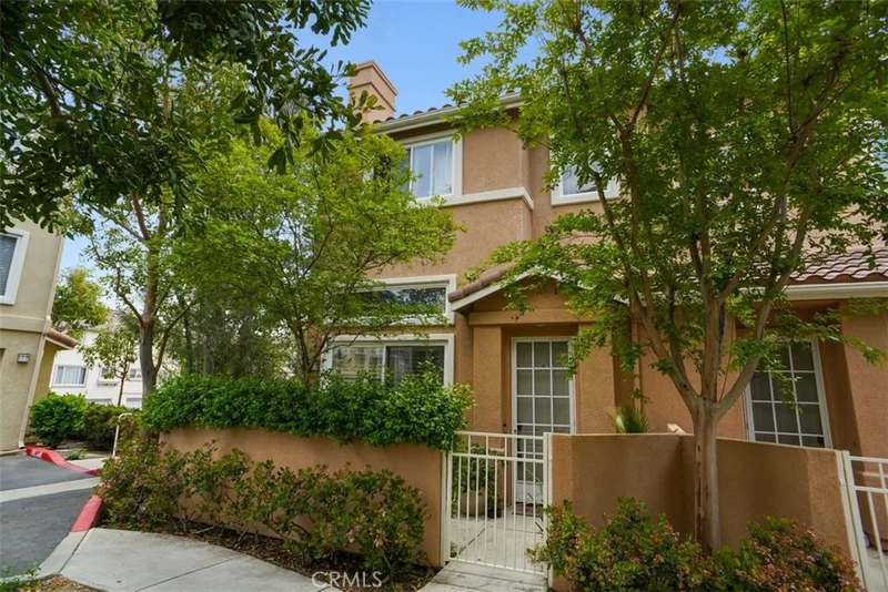 25725 Wagner Way A, Stevenson Ranch, CA 91381