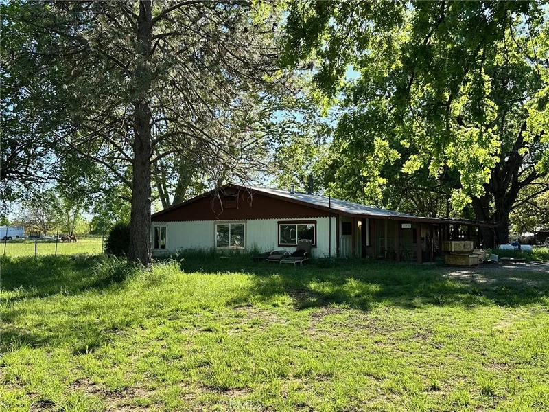 11741 Schafer Avenue, Red Bluff, CA 96080