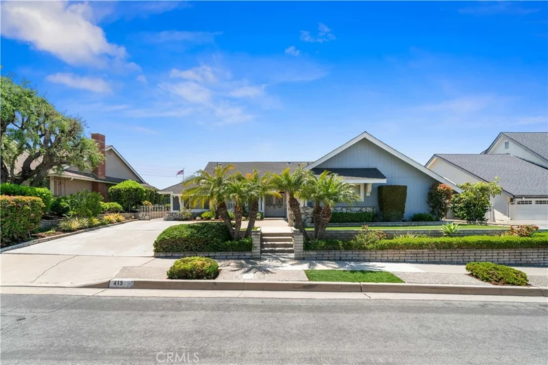 415 S Cedarhaven Way, Anaheim Hills, CA 92807
