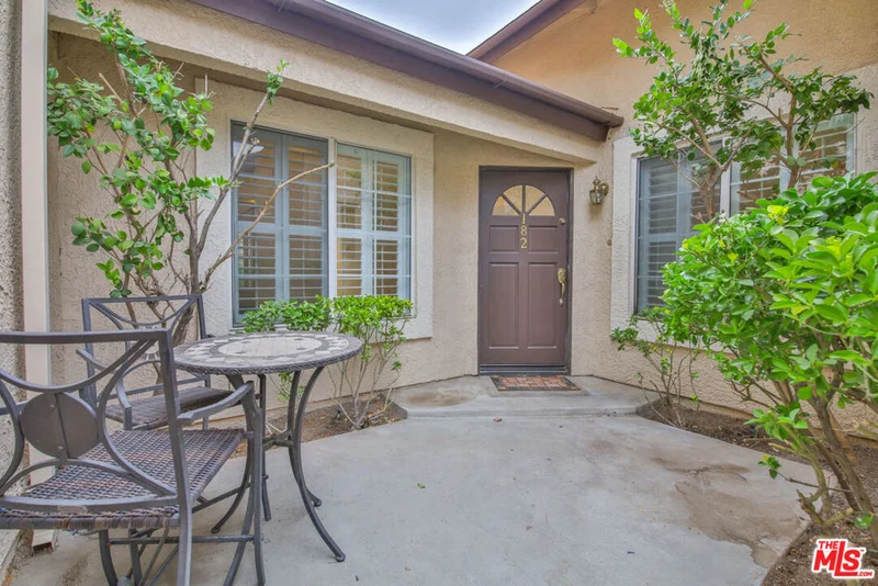 22902 Banyan Place 182, Santa Clarita, CA 91390