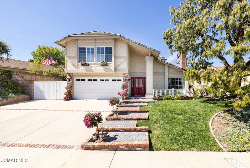 411 Blackhawk Drive, Newbury Park, CA 91320