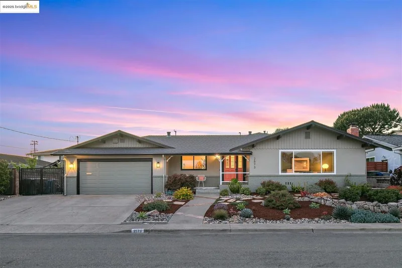 2573 Lakeview Dr, San Leandro, CA 94577