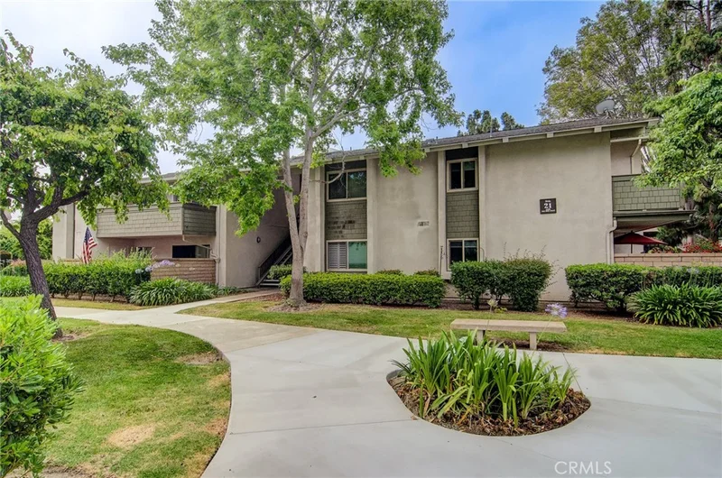 8566 Van Ness Court 21D, Huntington Beach, CA 92646