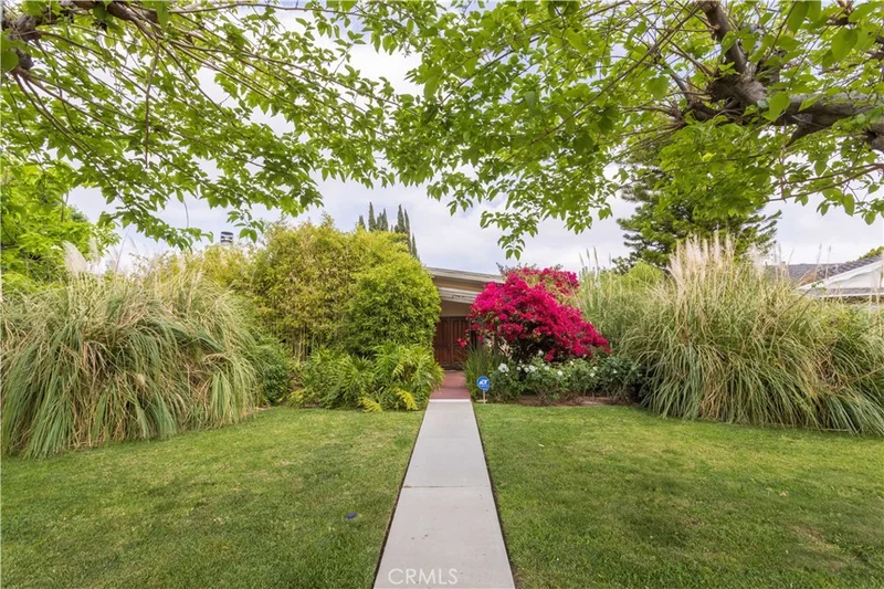10334 Louise Avenue, Granada Hills, CA 91344