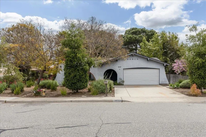 849 Quiet Hills Drive, San Marcos, CA 92069