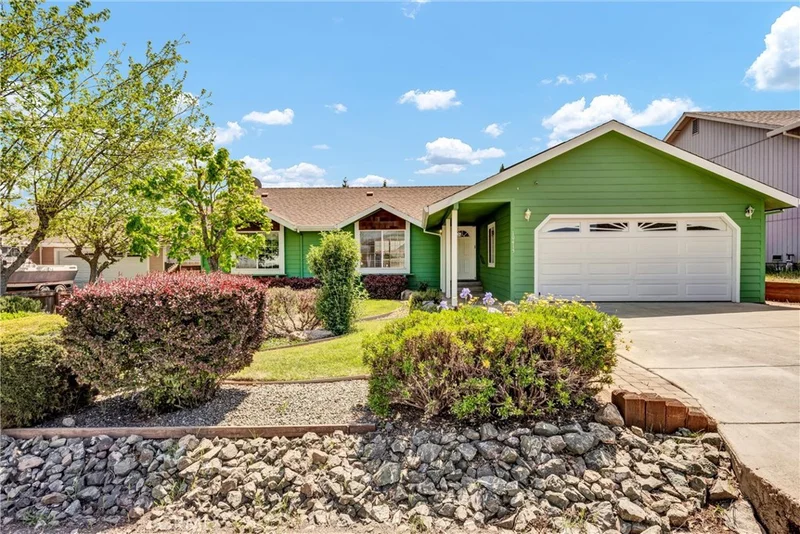 10415 Pebble Beach Way, Kelseyville, CA 95451