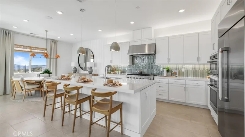 29456 Via Diamante, Valencia, CA 91354