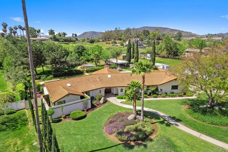 465 Jennileah Lane, San Marcos, CA 92069