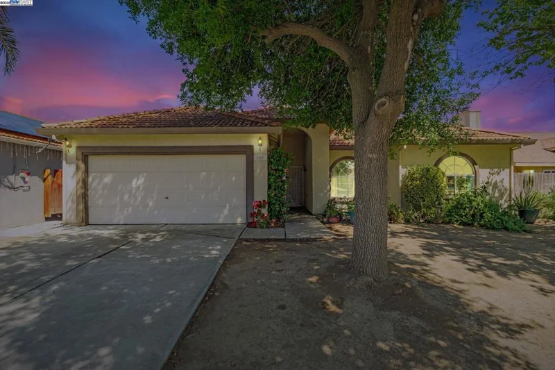 848 La Cresta Ct, Los Banos, CA 93635