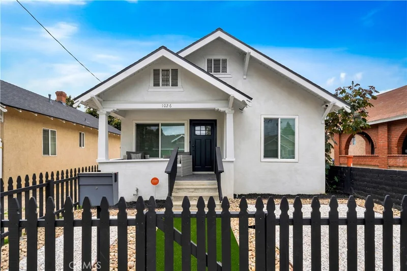 1026 W 3rd Street, Santa Ana, CA 92703