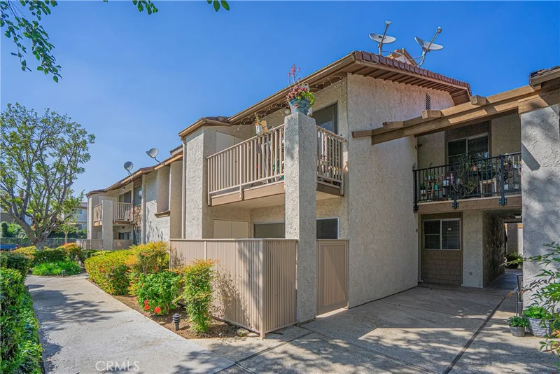 901 Golden Springs Drive E2, Diamond Bar, CA 91765