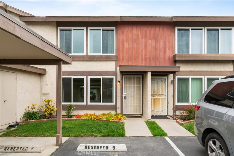 7750 Bolsa Avenue 9, Midway City, CA 92655
