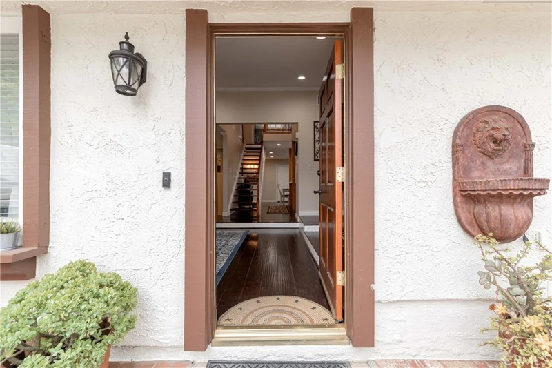 22421 Jeffrey Mark Court 6, Chatsworth, CA 91311