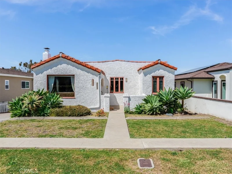 418 Mitchell Drive, San Luis Obispo, CA 93401