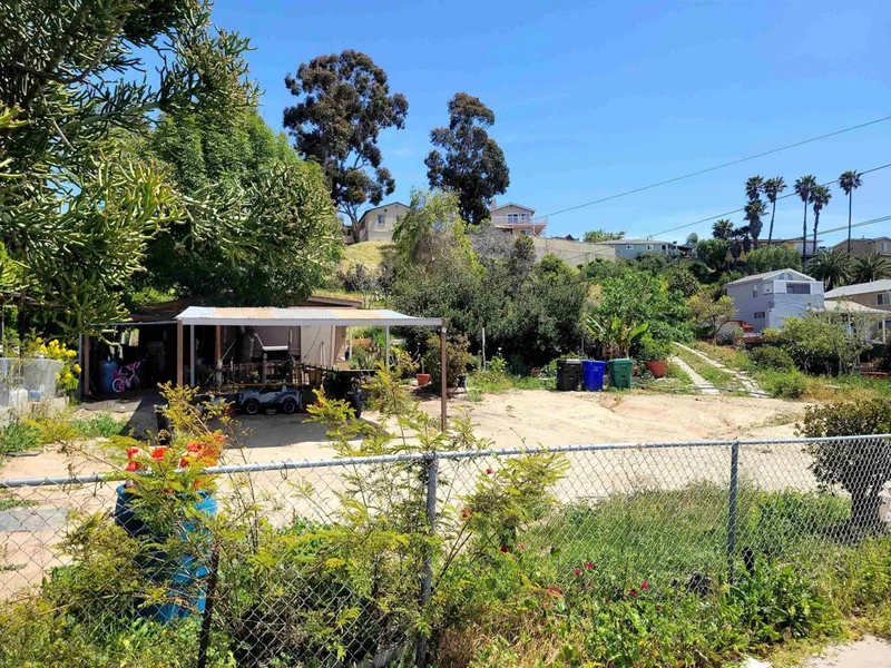 855 Winston Drive, San Diego, CA 92114