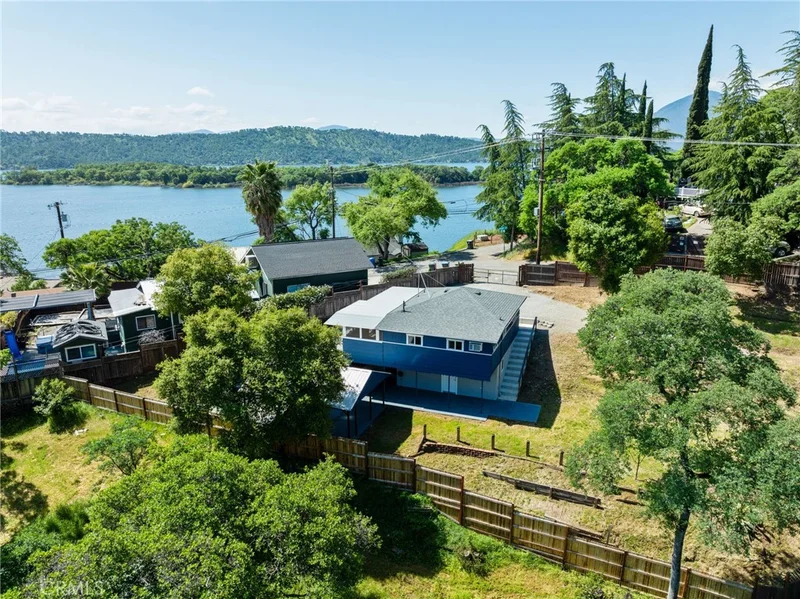 12432 Laurel Way, Clearlake Oaks, CA 95423