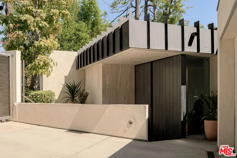 8804 Hollywood Boulevard, Los Angeles, CA 90069