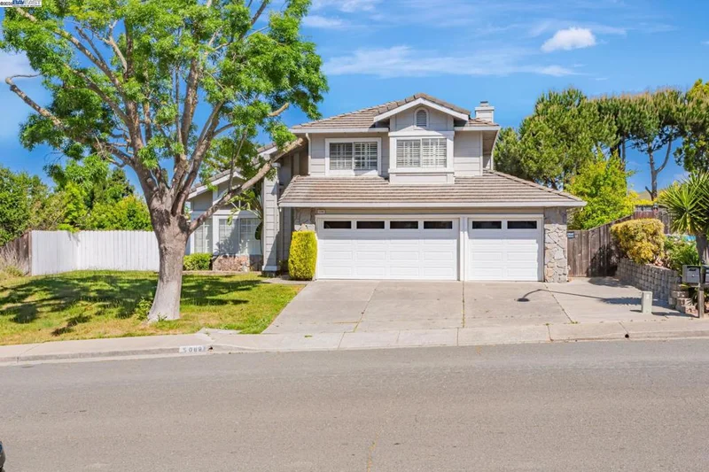 5088 Georgia St, Vallejo, CA 94591-8131