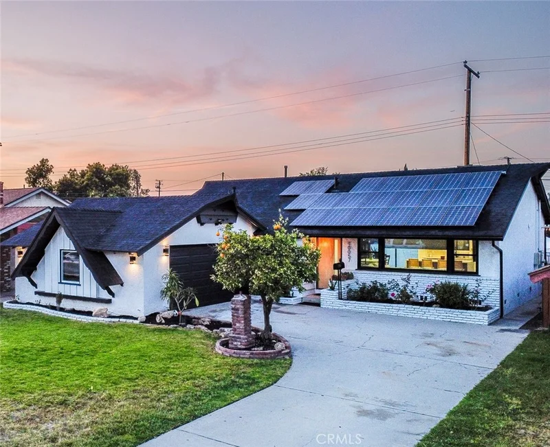 10057 Faywood, Bellflower, CA 90706