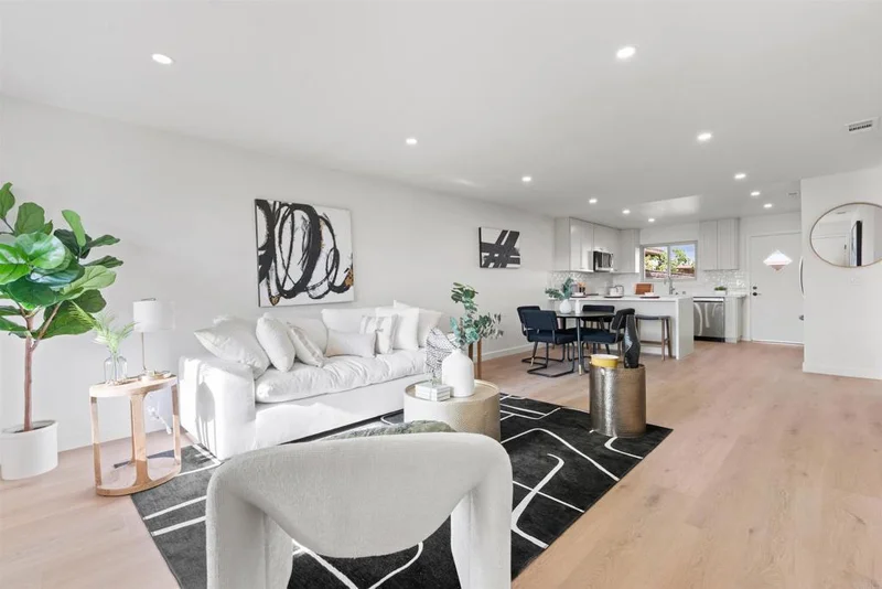 1017 Plover Way, Oceanside, CA 92057