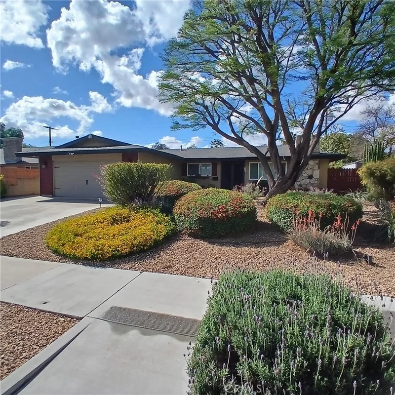8969 Christopher Place, Riverside, CA 92503