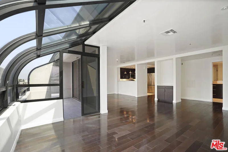 880 W 1st Street 802, Los Angeles, CA 90012