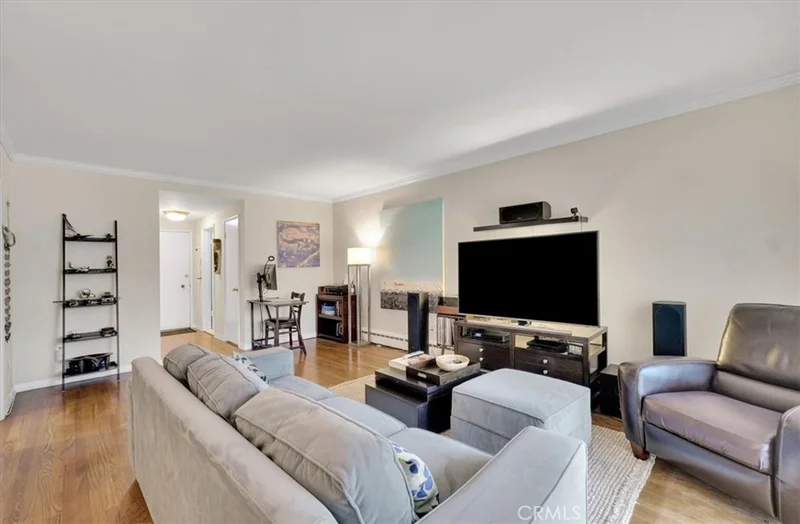 11767 W Sunset Boulevard 206, Los Angeles, CA 90049