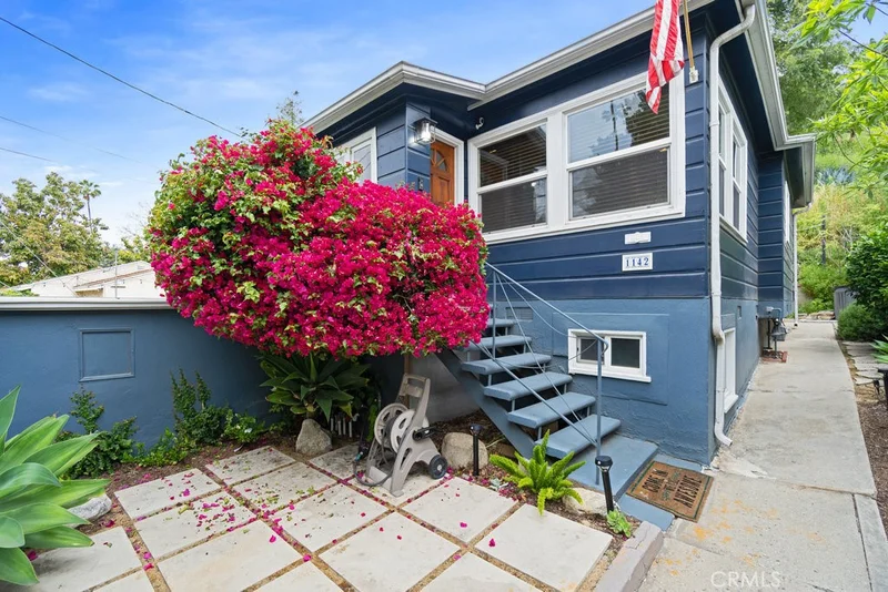 1142 El Paso Drive, Los Angeles, CA 90065