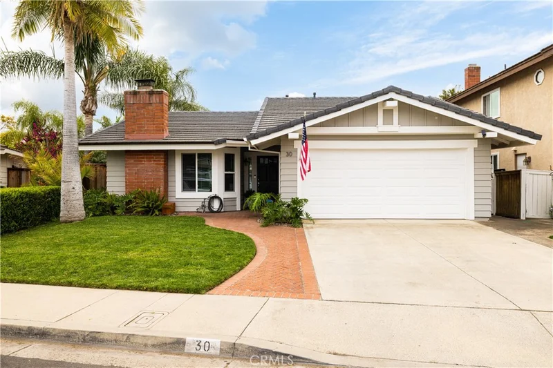 30 Via Latigo, Rancho Santa Margarita, CA 92688