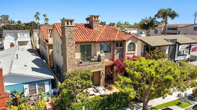 430 1/2 Heliotrope Avenue, Corona Del Mar, CA 92625